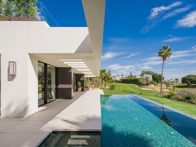 4 Slaapkamer Villa in Nueva Andalucía