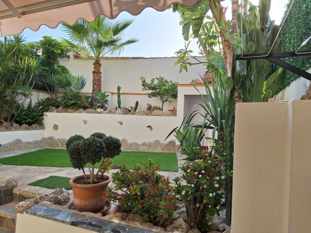 Reihenhaus, La Capellania, R4890064