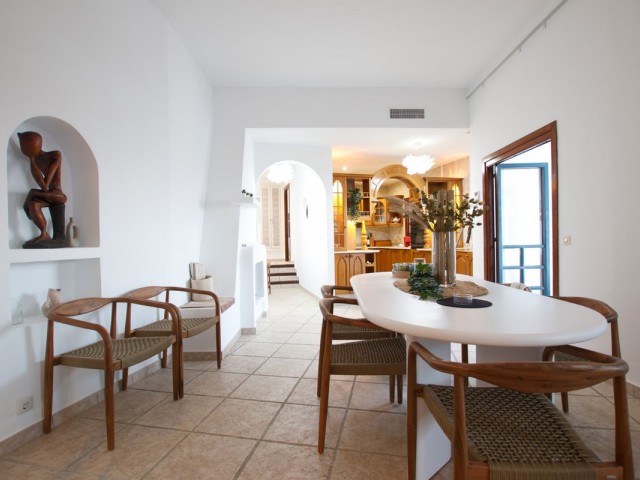4 Schlafzimmer Apartment in Puerto de Cabopino