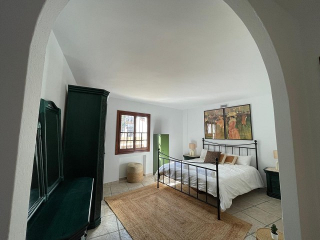 4 Schlafzimmer Apartment in Puerto de Cabopino