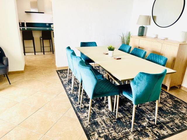 6 Makuuhuoneen Rivitalo Mijas