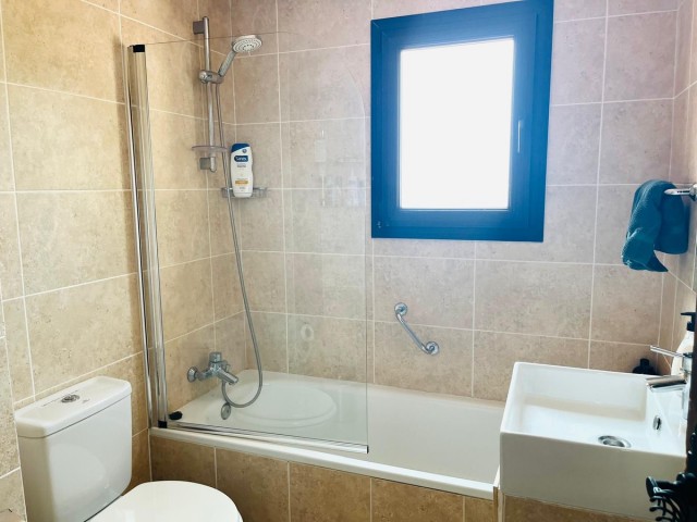 6 Makuuhuoneen Rivitalo Mijas