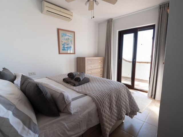 6 Makuuhuoneen Rivitalo Mijas