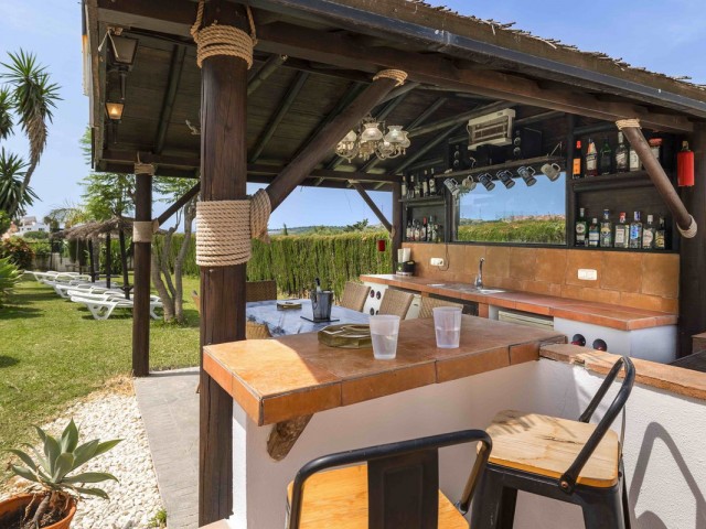 6 Sovrums Villa i Estepona