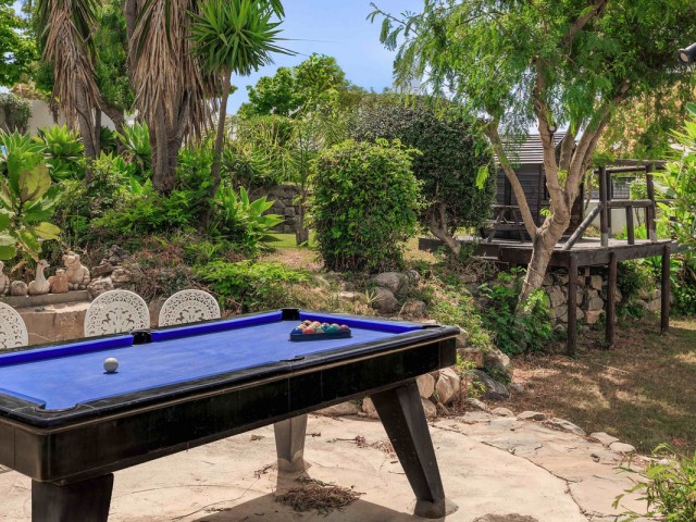 6 Sovrums Villa i Estepona