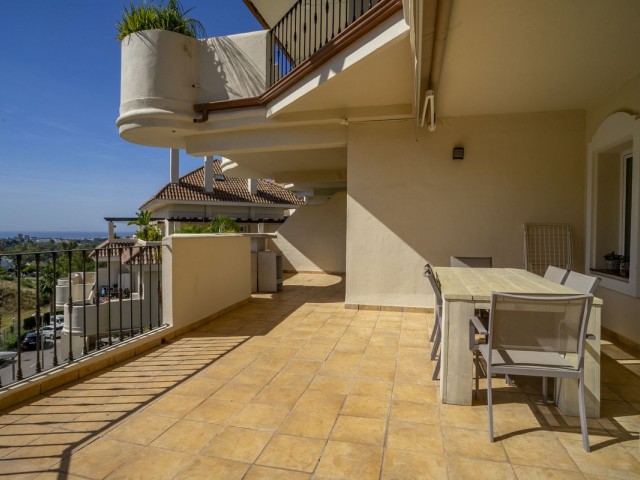 2 Bedrooms Apartment in Nueva Andalucía