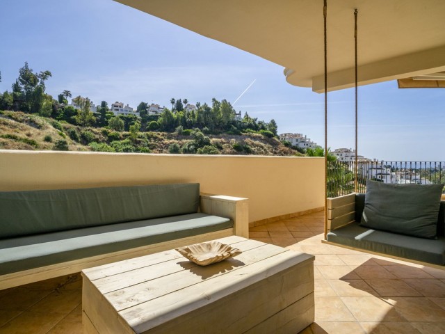 2 Bedrooms Apartment in Nueva Andalucía