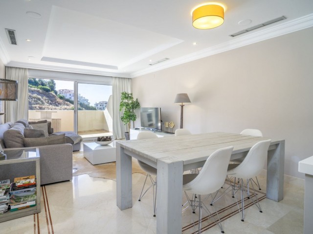 2 Bedrooms Apartment in Nueva Andalucía
