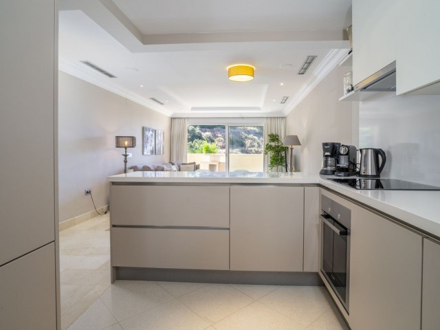 2 Bedrooms Apartment in Nueva Andalucía