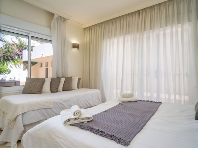 2 Bedrooms Apartment in Nueva Andalucía