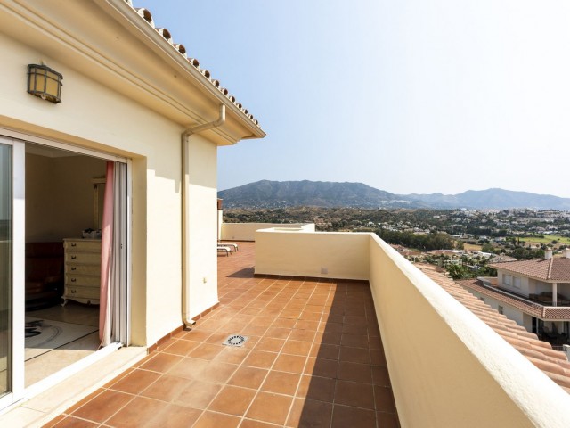 Ático con 3 Dormitorios  en La Cala Hills