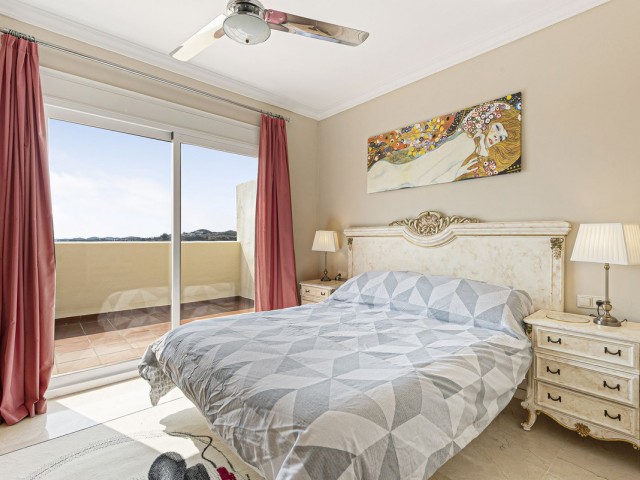 Ático con 3 Dormitorios  en La Cala Hills