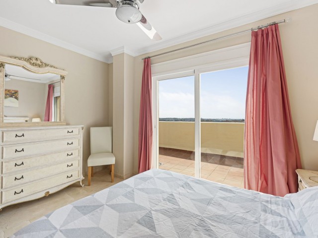 Ático con 3 Dormitorios  en La Cala Hills