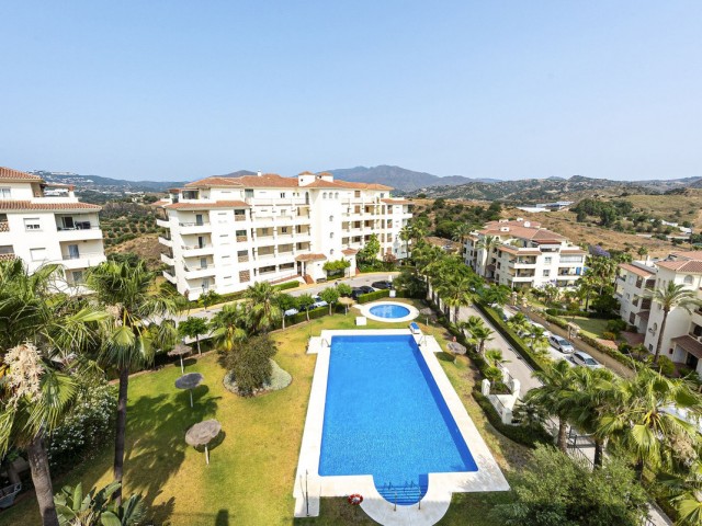 Ático con 3 Dormitorios  en La Cala Hills