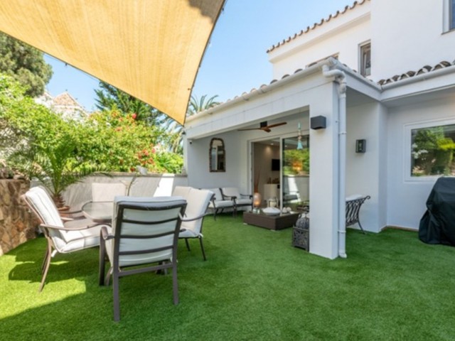 4 Slaapkamer Rijtjeshuis in Manilva