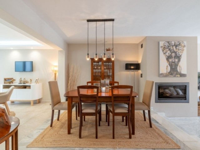 4 Slaapkamer Rijtjeshuis in Manilva