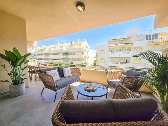 2 Bedrooms Apartment in San Pedro de Alcántara