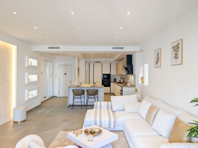 2 Bedrooms Apartment in San Pedro de Alcántara