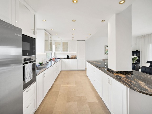 Penthouse avec 3 Chambres  à The Golden Mile