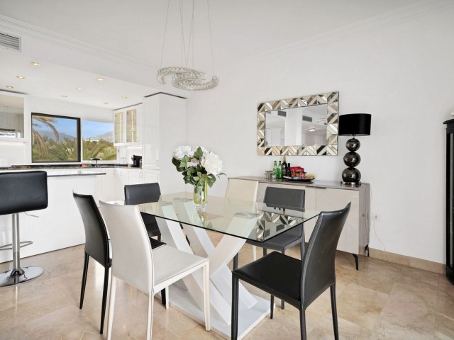 Penthouse avec 3 Chambres  à The Golden Mile