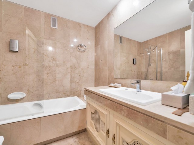 Penthouse avec 3 Chambres  à The Golden Mile