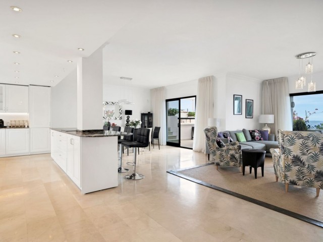 Penthouse avec 3 Chambres  à The Golden Mile