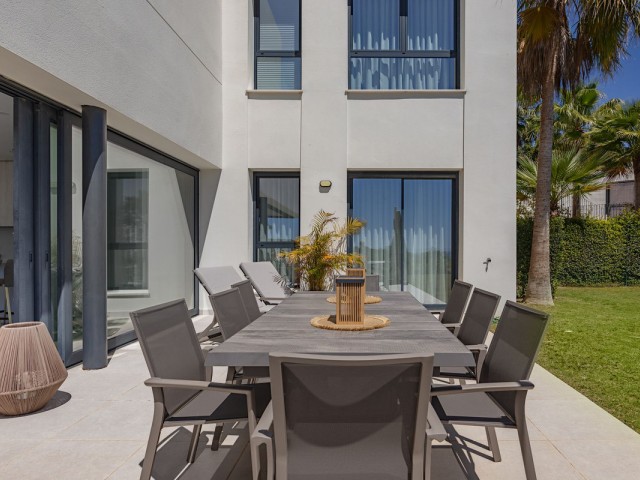4 Schlafzimmer Villa in Casares Playa