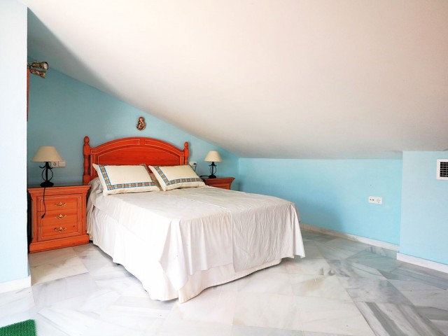Apartamento con 4 Dormitorios  en Bel Air