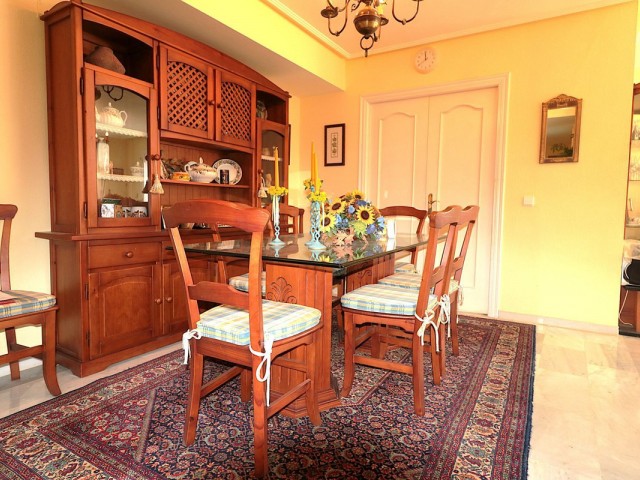 Apartamento con 4 Dormitorios  en Bel Air