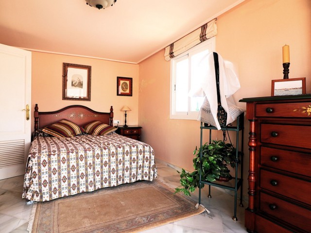 Apartamento con 4 Dormitorios  en Bel Air