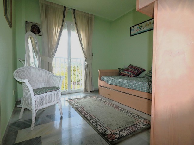 Apartamento con 4 Dormitorios  en Bel Air