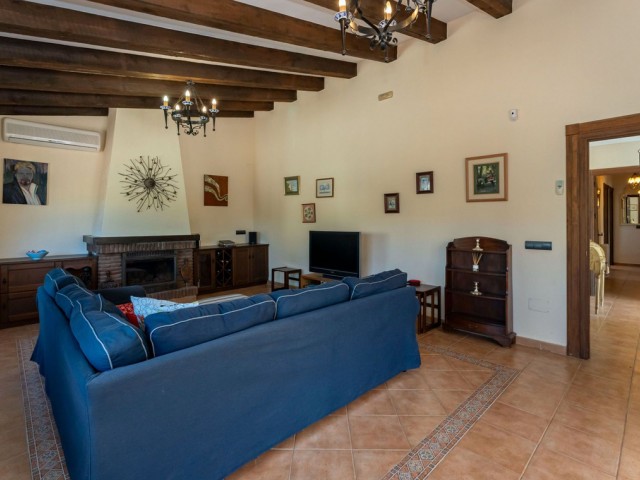 6 Sovrums Villa i Alhaurín el Grande