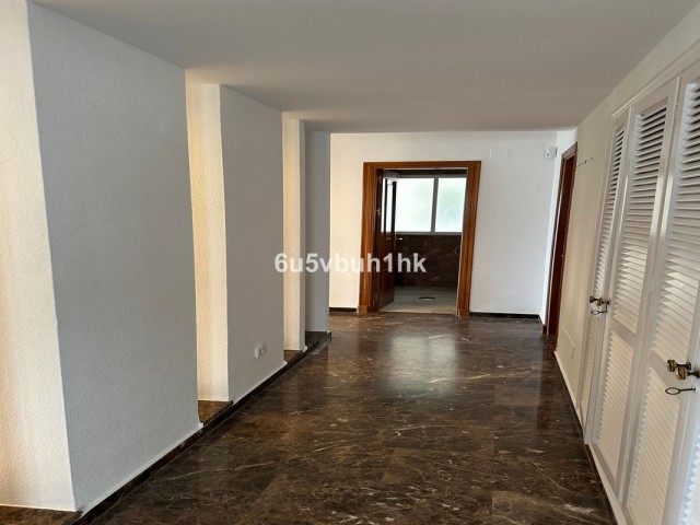 4 Bedrooms Apartment in Málaga