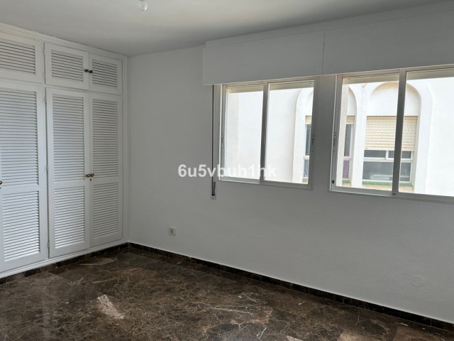 4 Bedrooms Apartment in Málaga