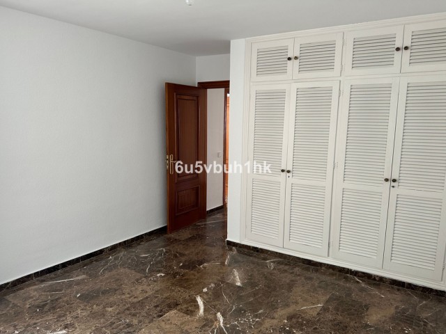 4 Bedrooms Apartment in Málaga