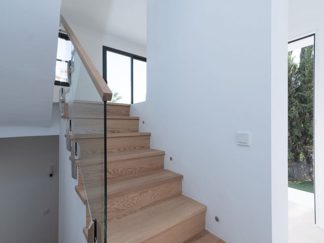4 Soveroms Villa i Marbella