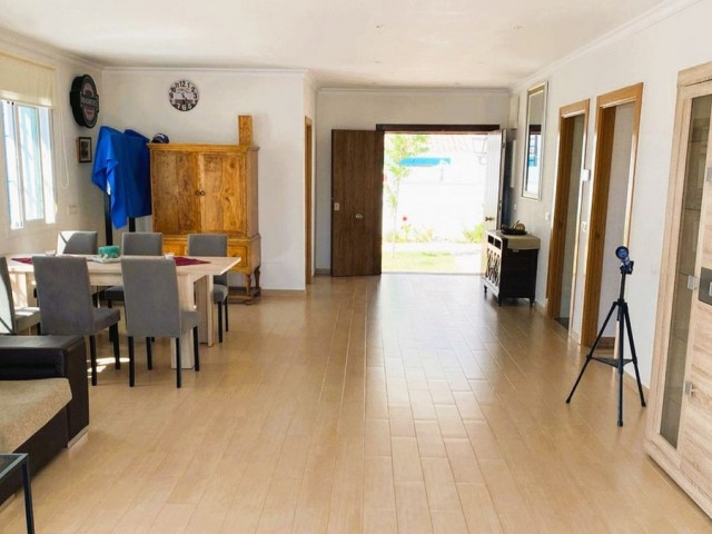 3 Soveroms Villa i Estepona