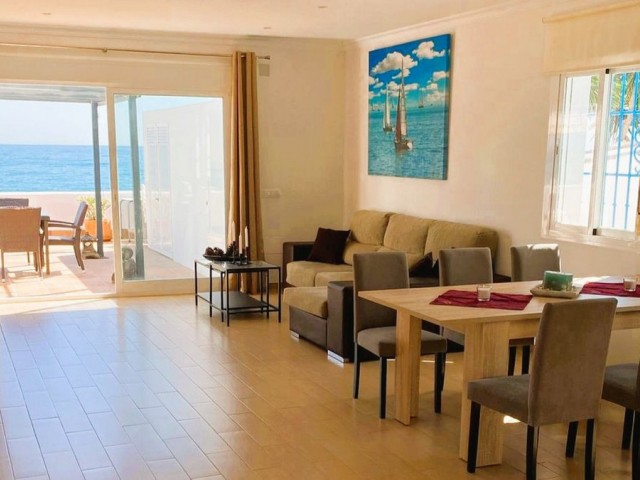 3 Soveroms Villa i Estepona