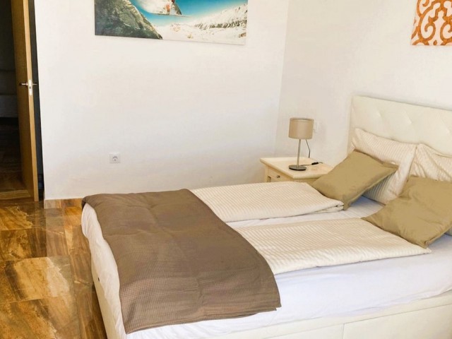 3 Soveroms Villa i Estepona