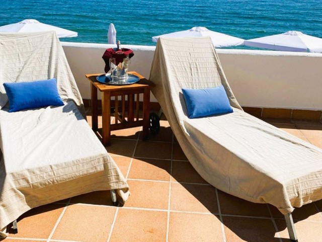 3 Soveroms Villa i Estepona