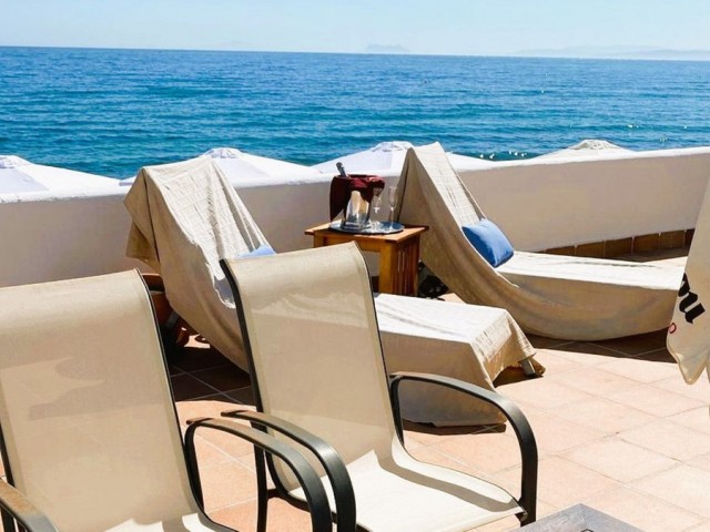 3 Soveroms Villa i Estepona