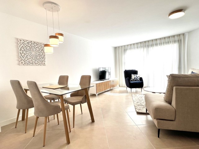 Maison mitoyenne avec 3 Chambres  à Estepona