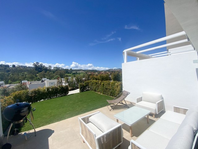 Maison mitoyenne avec 3 Chambres  à Estepona