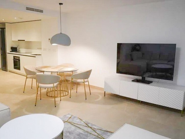 Maison mitoyenne avec 3 Chambres  à Estepona