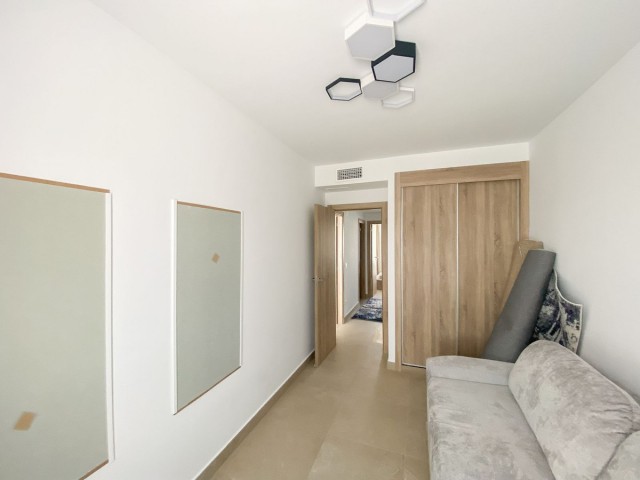 Maison mitoyenne avec 3 Chambres  à Estepona