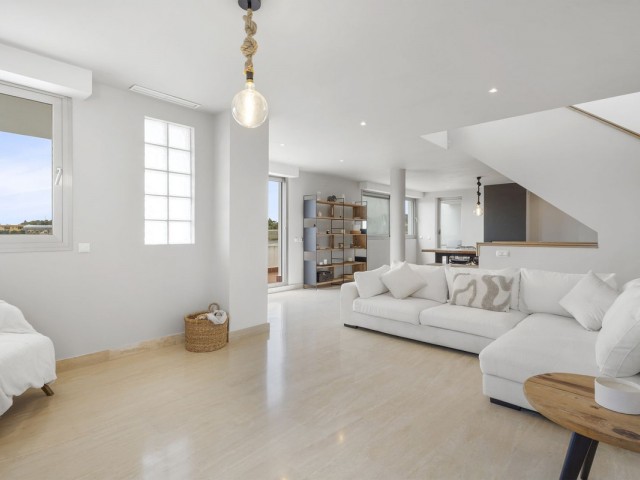 Penthouse avec 5 Chambres  à La Cala de Mijas