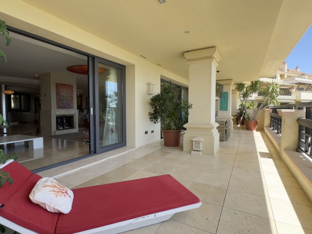 3 Schlafzimmer Apartment in Puerto Banús