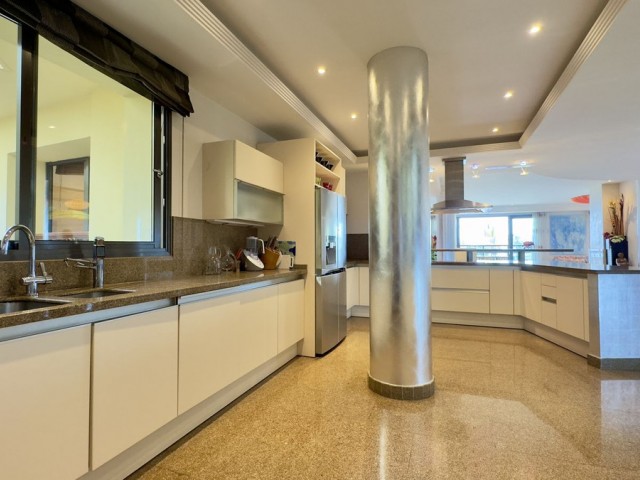 3 Schlafzimmer Apartment in Puerto Banús