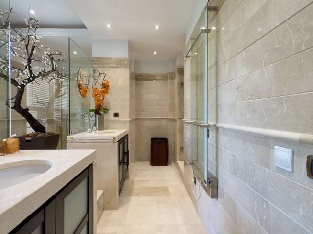 3 Schlafzimmer Apartment in Puerto Banús