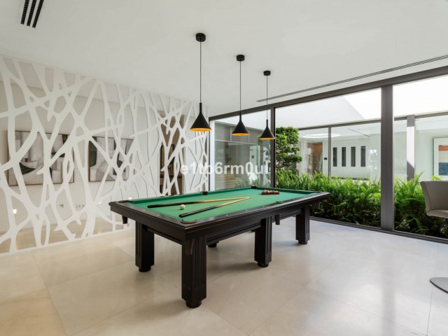 6 Sovrums Villa i La Quinta